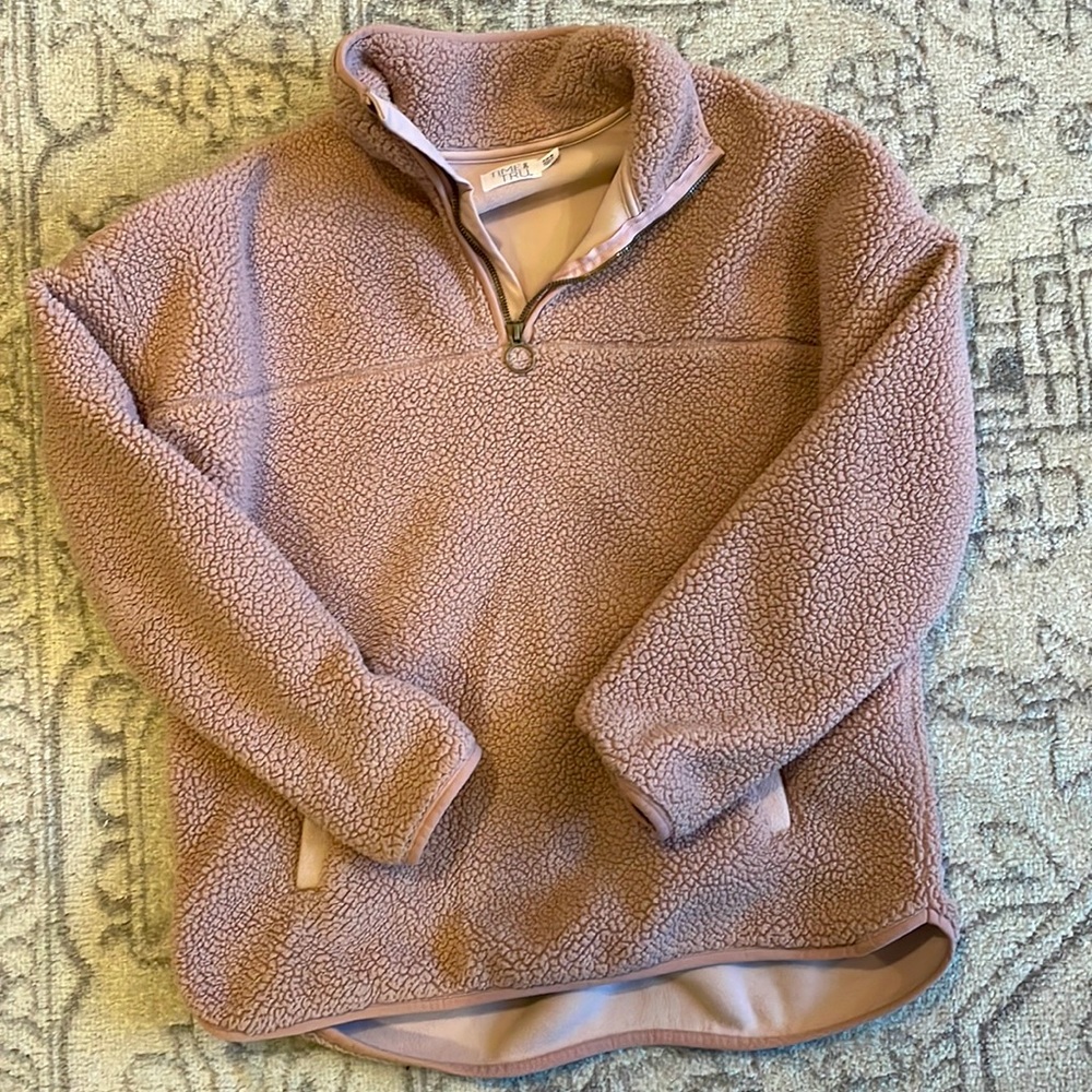 Womens Sherpa half zip pullover size small
